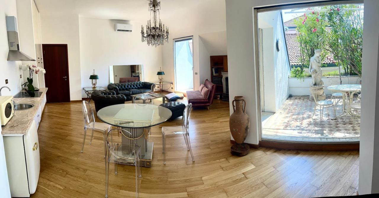 Imperial Terrace Suite Милан Экстерьер фото